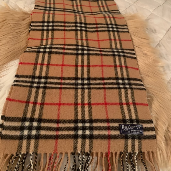 BURBERRY LONDON PLAID SCARF. - Picture 2 of 4